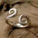 Equilibrium ring silver