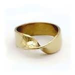 Mobius ring gold