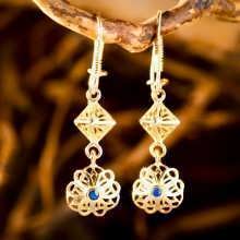 Nefertiti Lotus Earrings Gold