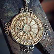 Personalisierter Kosmischer Siegel Talisman Gold