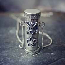 Venus in Pisces Moon in Taurus Silver (*Limited Edition*)