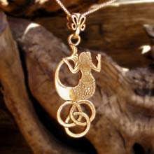 The Water Element Pendant Gold