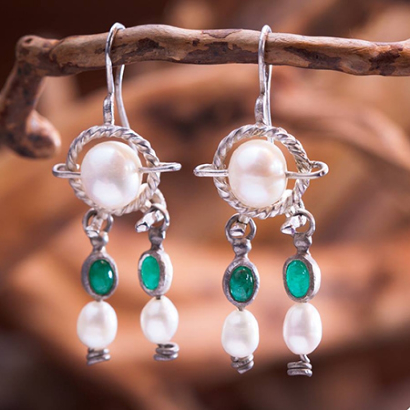 Queen Alexandra Shlomzion Earrings in silver set with emeralds and pearls