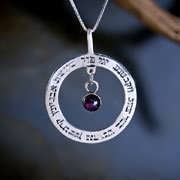 Ana Becoach Circle Pendant Silver with Garnet