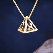 Confidence Pendant Gold