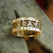 Personalisierter Kosmischer Siegel Talisman Ring - Gold