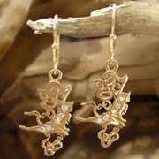 The Air Element Earrings Gold With Diamonds