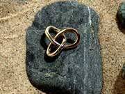 Gordian Knot Pendant Gold Small