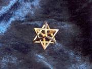 Pendentif Merkaba grand or