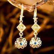 Nefertiti Lotus Earrings Gold