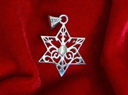 Inlaid Star of david - silver with cat's eye chrysoberyl