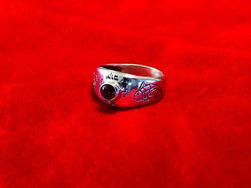 Destiny ring silver with Garnet