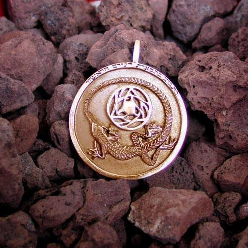 Divination Pendant Gold