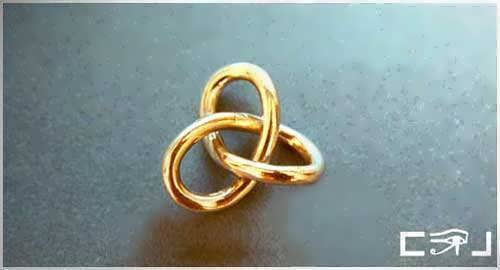Gordian Knot Pendant Gold Medium