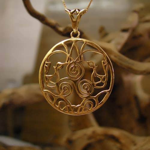 Lioness Motherhood pendant