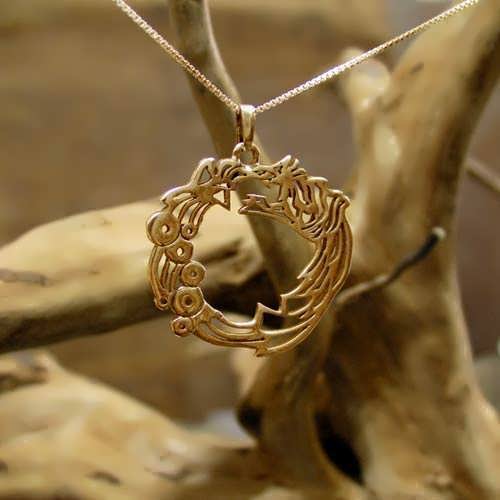 Ouroboros Pendant Gold