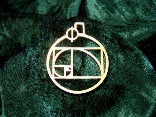 Phi Pendant Gold