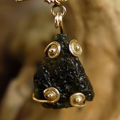 Star Children Pendant Gold (with Genuine Moldavite)