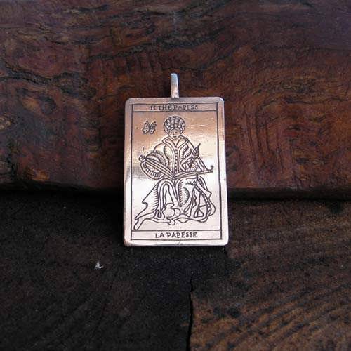 Pendentif argent carte de Tarot, le Grand Prêtre