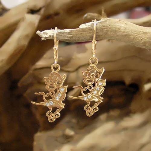 The Air Element Earrings Gold With Diamonds