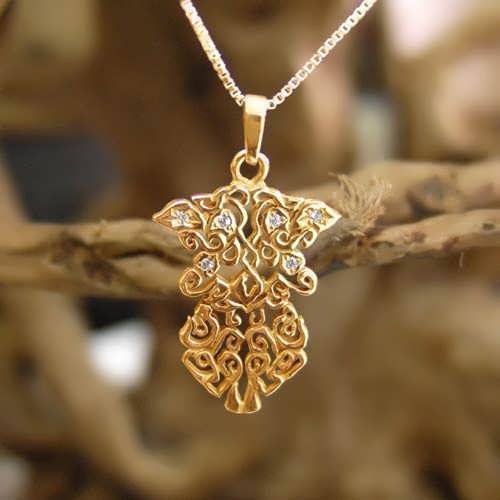 Earth Element Pendant Gold Small With Diamonds