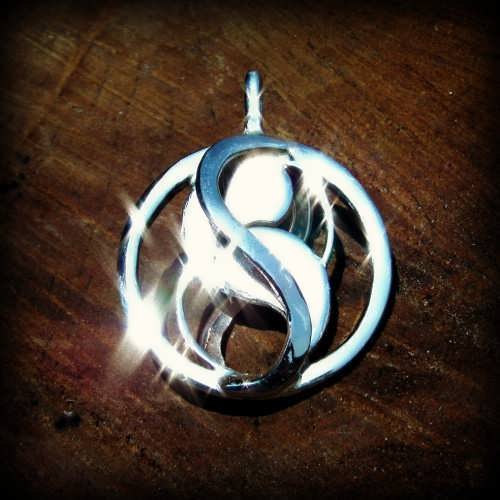 Entangled Pendant Silver