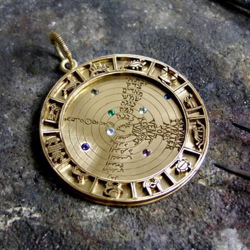 Image of the Cosmos Talisman gold