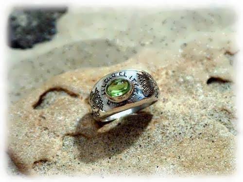 Lotus ring silver with Peridot