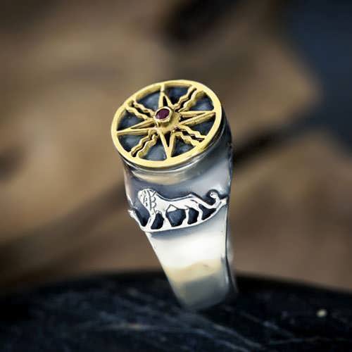 Sun in Leo Talisman Ring Silver and Gold