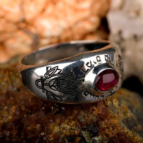 Lotus ring silver with Garnet