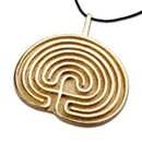 Labyrinth pendant gold