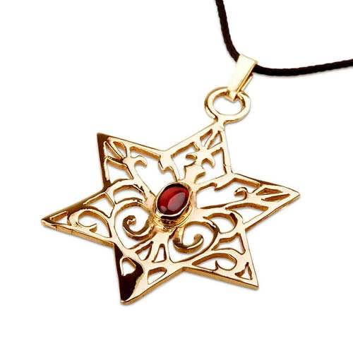 Inlaid Star of david  - Gold with Garnet